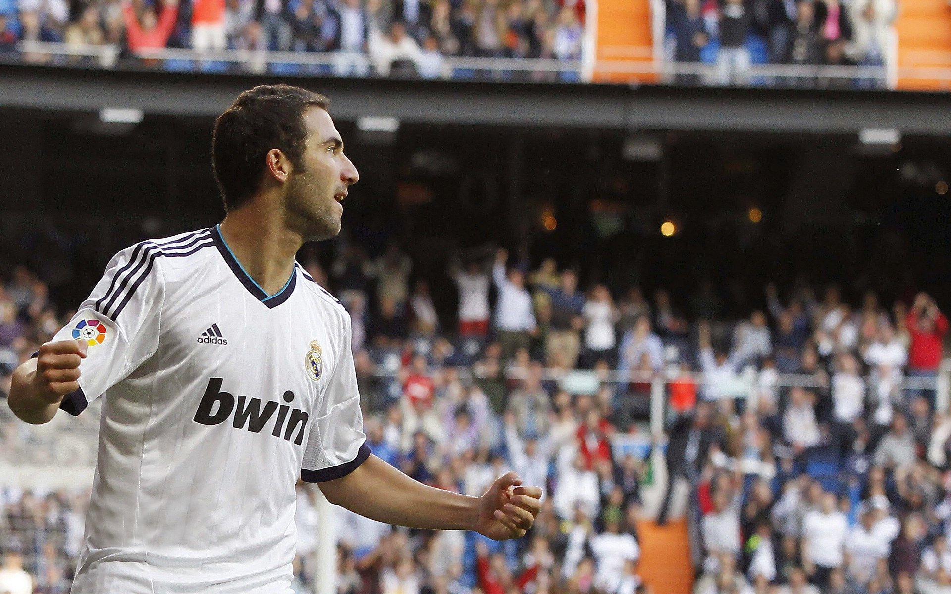 卢卡斯·梅尔滕斯领游阶段压迫感十足，卢卡斯 恩梅查